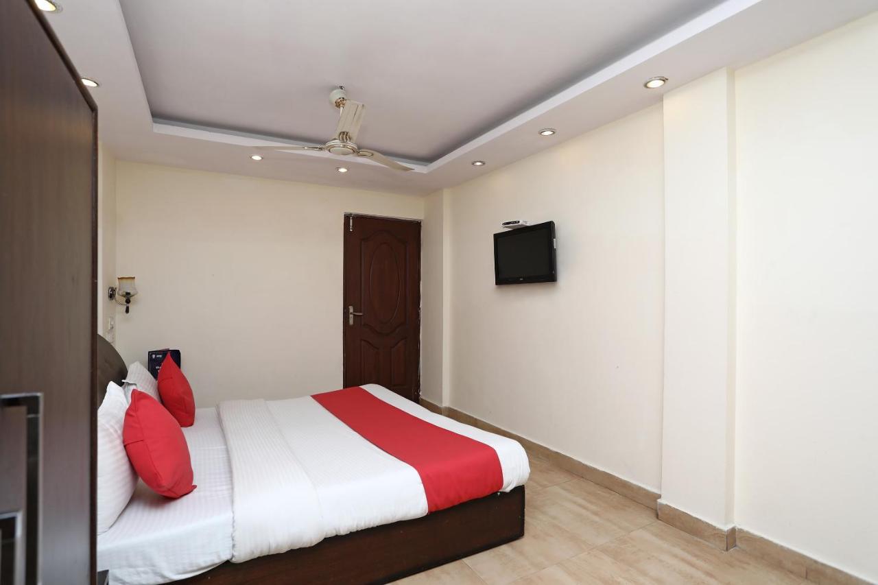 Oyo 4956 Hotel Maharaja Palace Kanpur Exterior photo