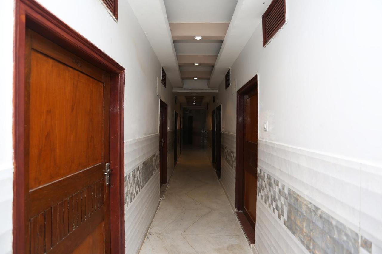 Oyo 4956 Hotel Maharaja Palace Kanpur Exterior photo