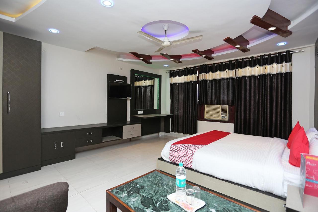 Oyo 4956 Hotel Maharaja Palace Kanpur Exterior photo